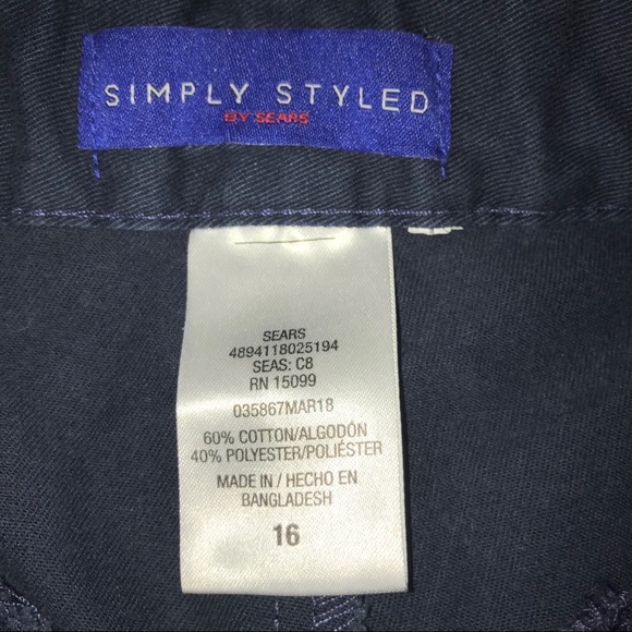 Bundle of 2 Simply Styled shorts, navy and khaki - Picture 6 of 7